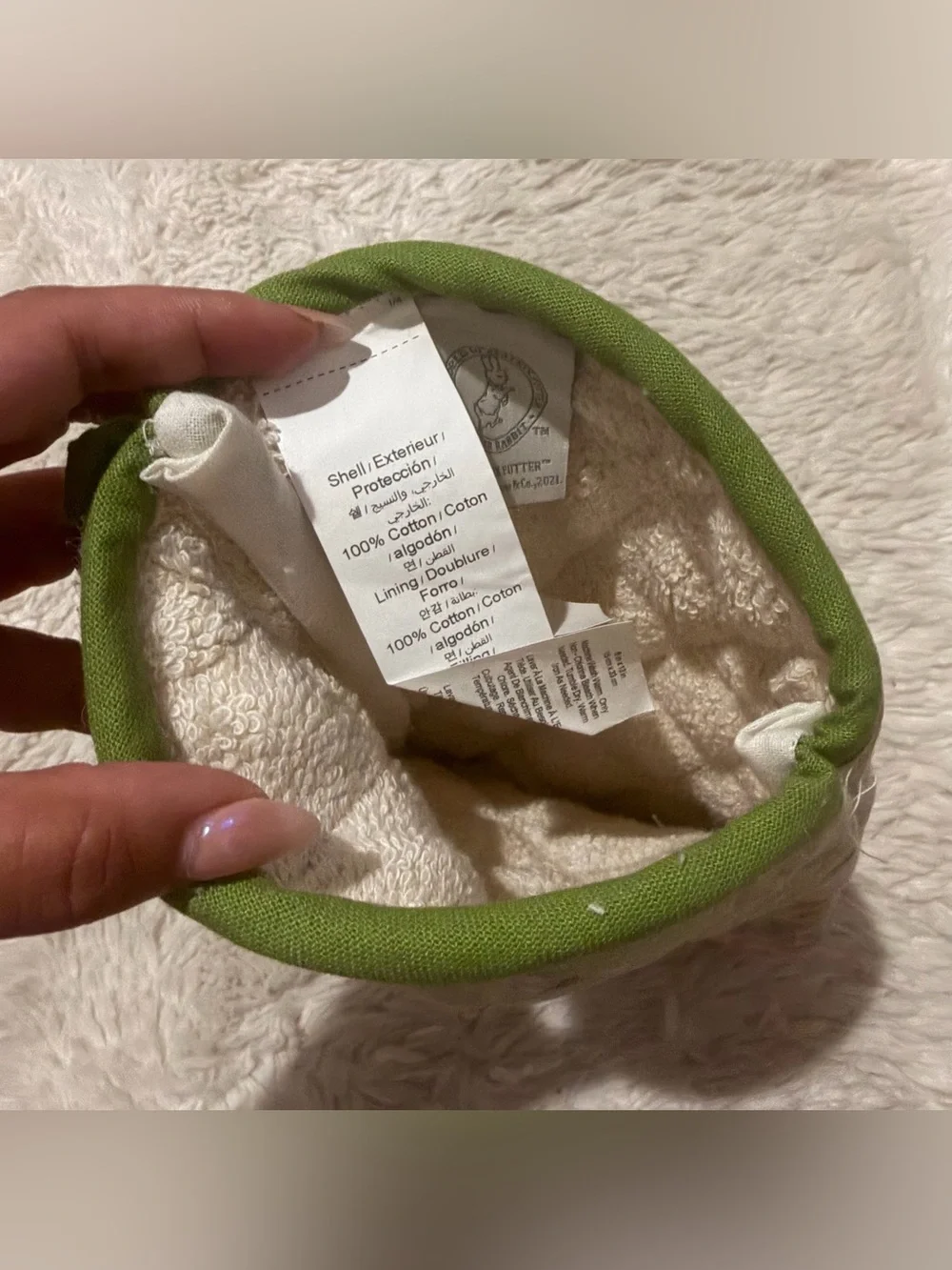 Peter Rabbit x Williams Sonoma Oven Mitt & Potholder Set  share